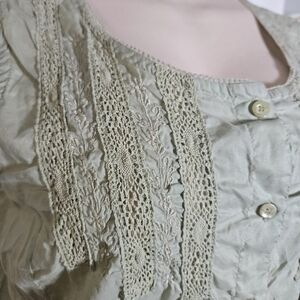 White Stag Cream Ruched Short Sleeve Blouse